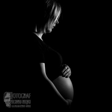 #fotograf #fotografieschwanger #schwangerenfotografie #fotografdonaueschingen